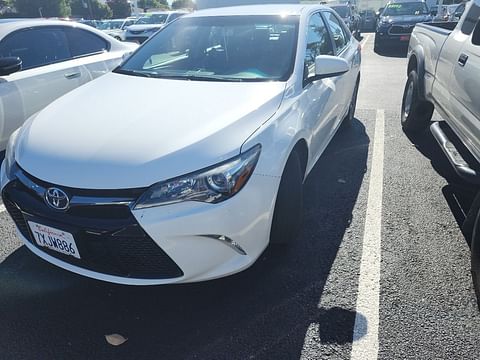 1 image of 2016 Toyota Camry SE
