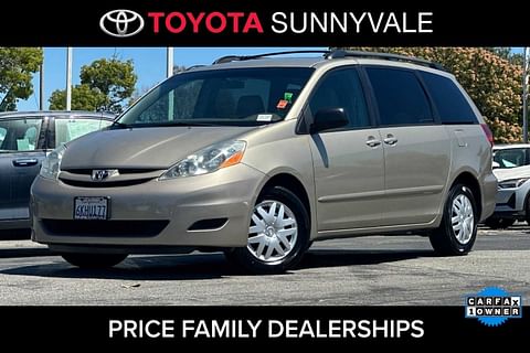 1 image of 2010 Toyota Sienna LE