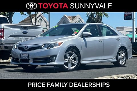 1 image of 2012 Toyota Camry SE